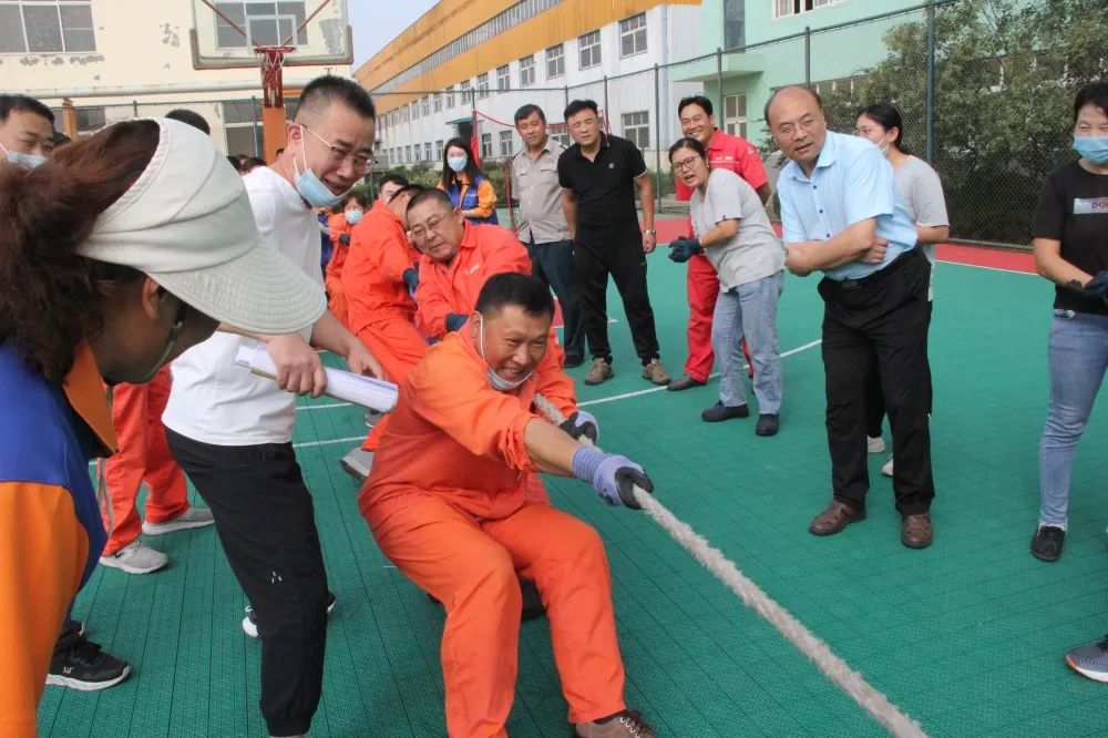 公司舉行“慶國慶”趣味運動會